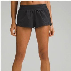 lulemon hotty hot black size 2 2.5"